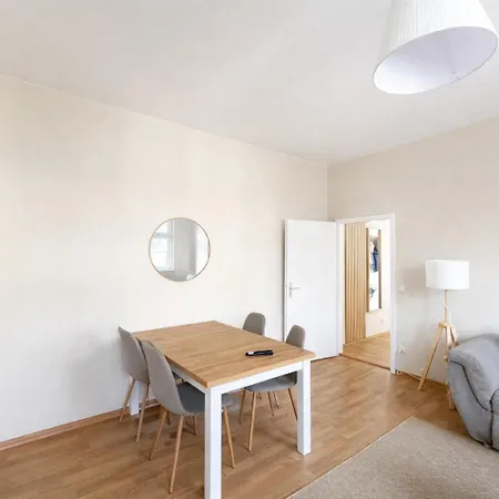 Schaebu! 9 Urlaub In Der Historischen Stadtmauer Von Apartmán *